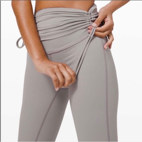 Lululemon Hug Your Core SHR Tight 28” - Picture 6 of 10